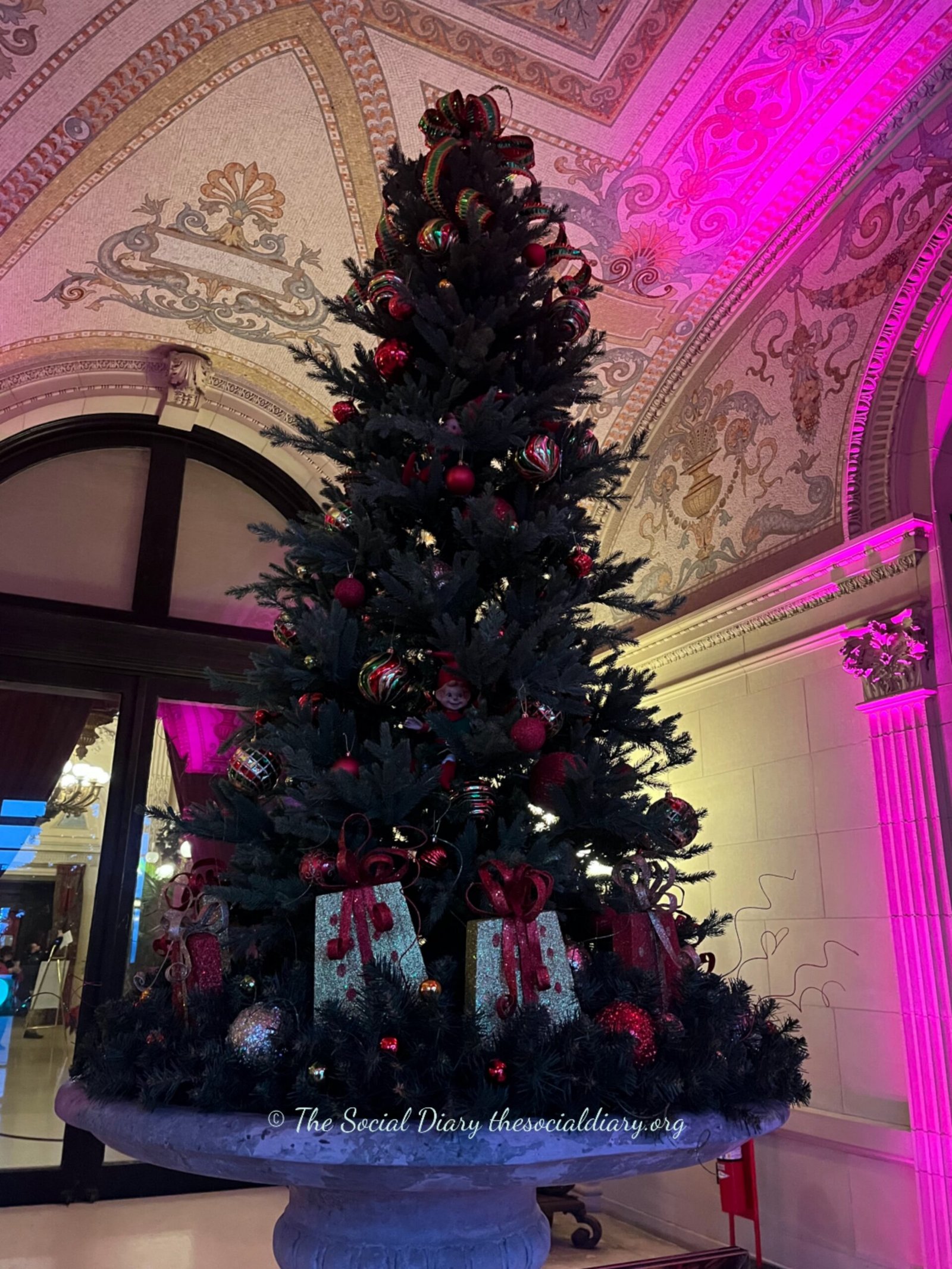 The Breakers - holiday tree bar - The Social Diary