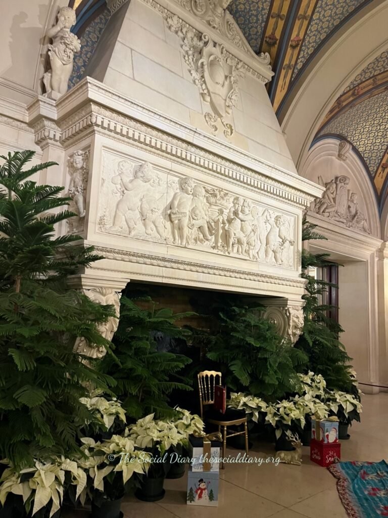 The Breakers greens and poinsettias Holiday - The Social Diary