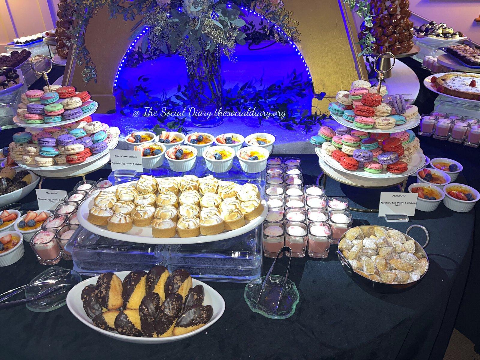 Black & White Ball Around the World - Dessert Macarons - The Social Diary