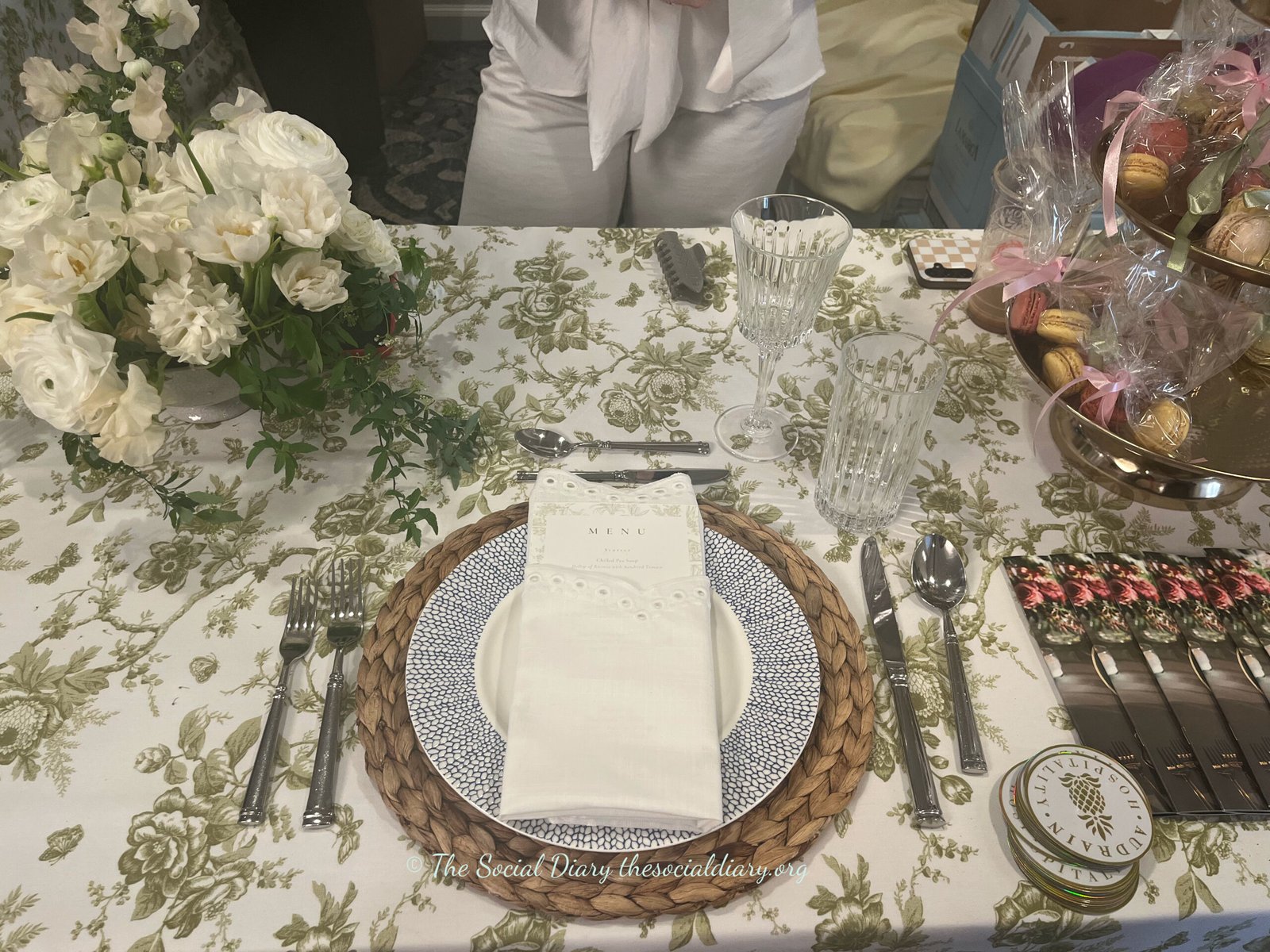 Place setting - Newport Wedding Show - The Social Diary