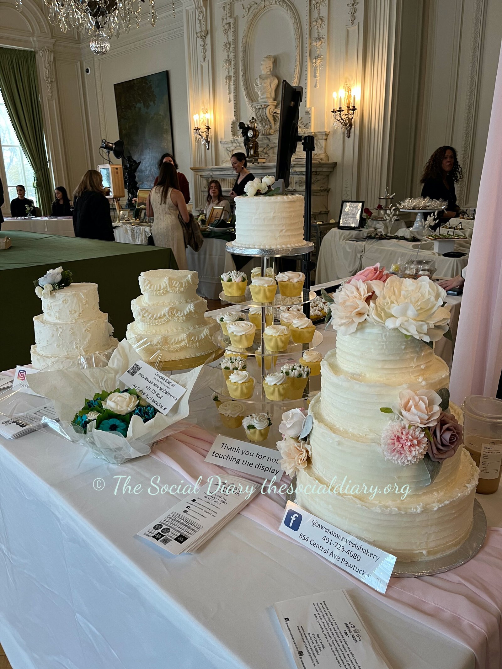 Wedding Cakes - Awesome Sweet Bakery - Rosecliff - The Social Diary